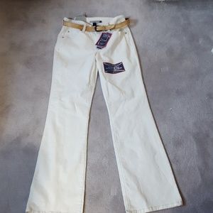 BANDOLINOBLU bootcut white stretch jeans with belt